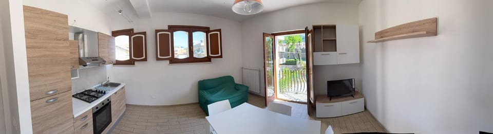 Kitchen or kitchenette, oven