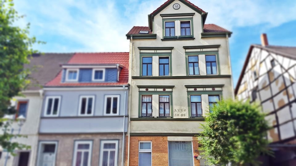 Facade/entrance, Day, Summer, On site