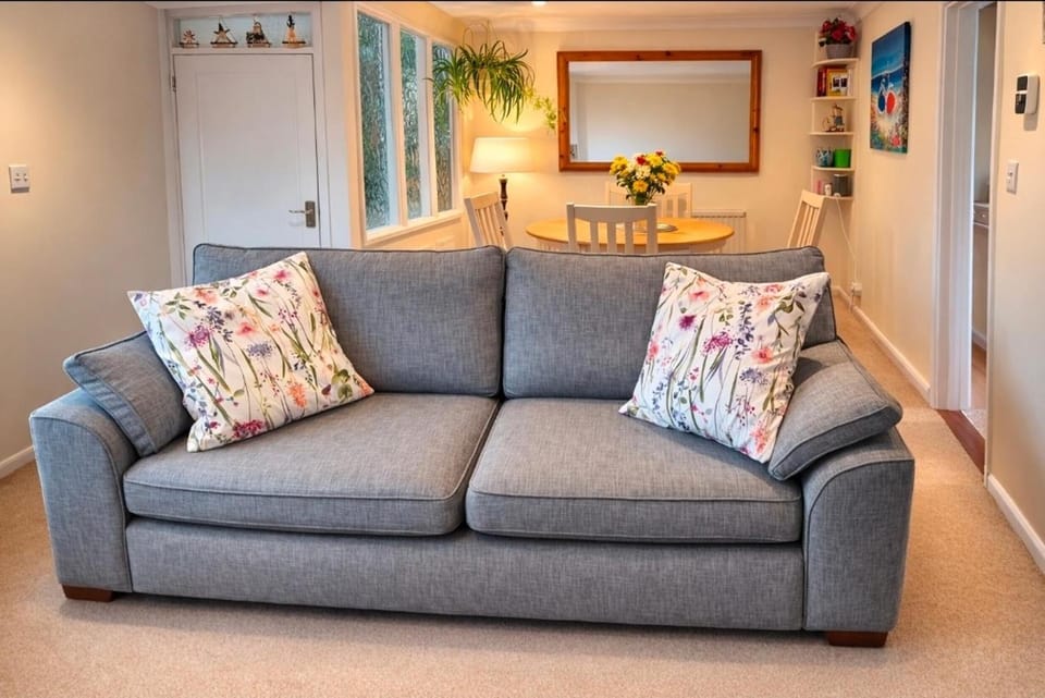 Norfolk Cottage in Seaside village private parking House in Heacham
