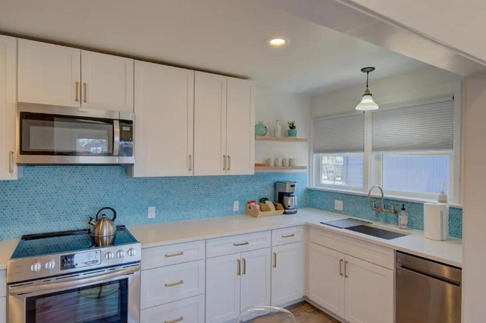 The Bungalows #2 House in Ocean Park