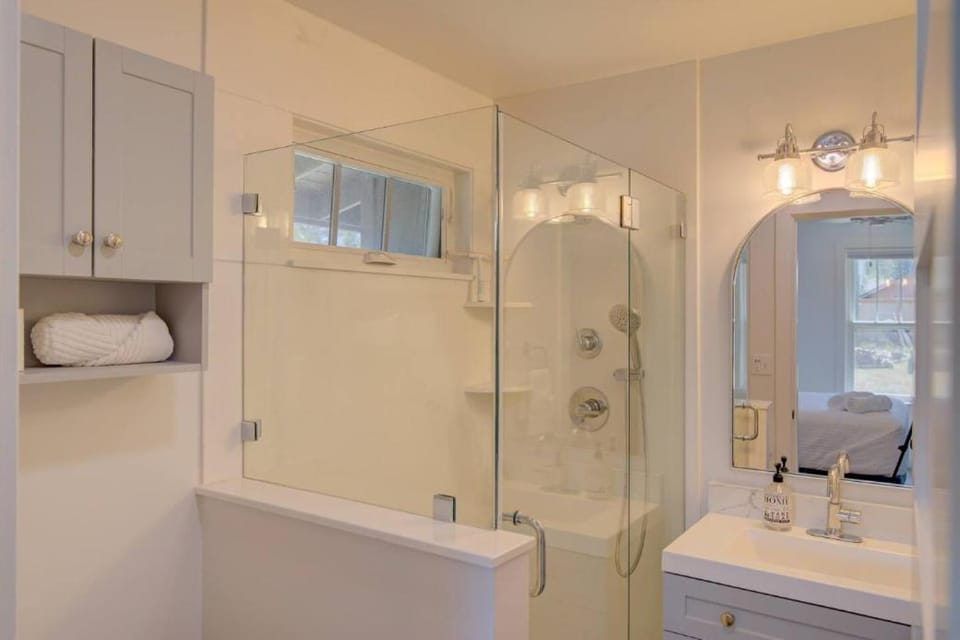 The Bungalows #2 House in Ocean Park