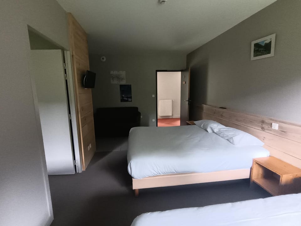 Auberge du Montcalm Hotel in Occitanie