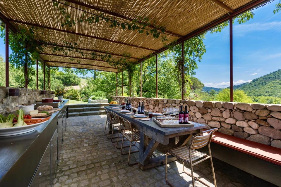 Spring, Day, Natural landscape, View (from property/room), Dining area
