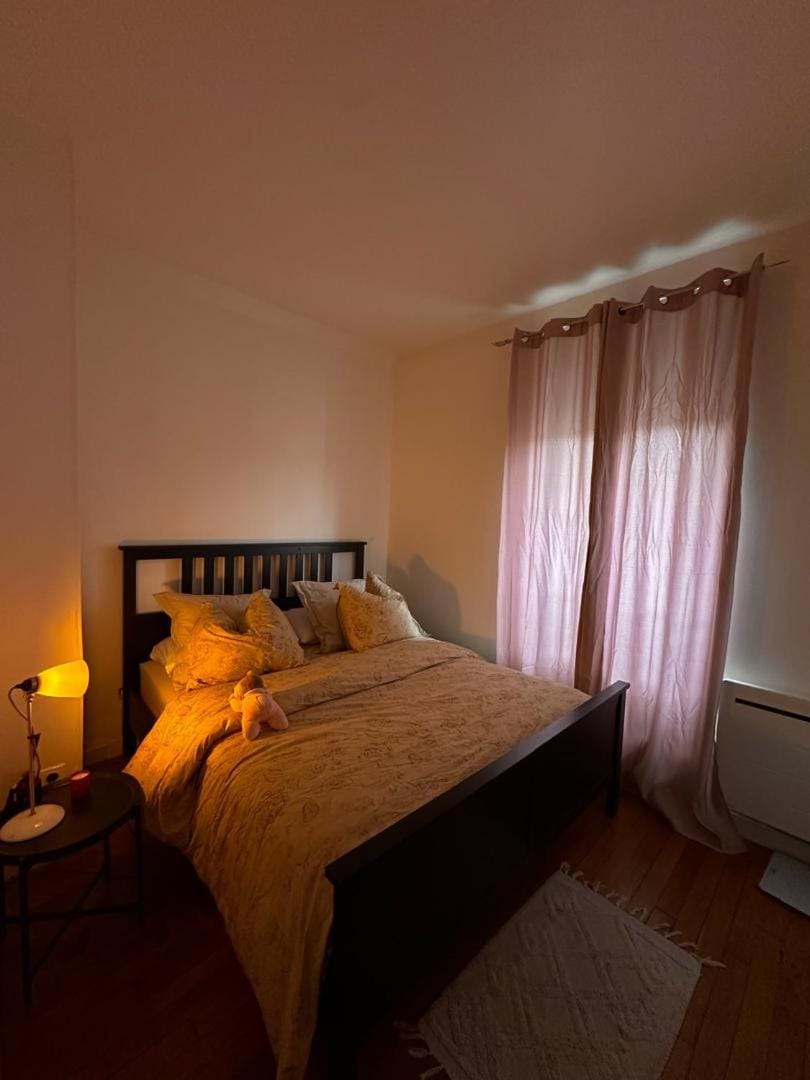 Petit paradis Apartment in Courbevoie