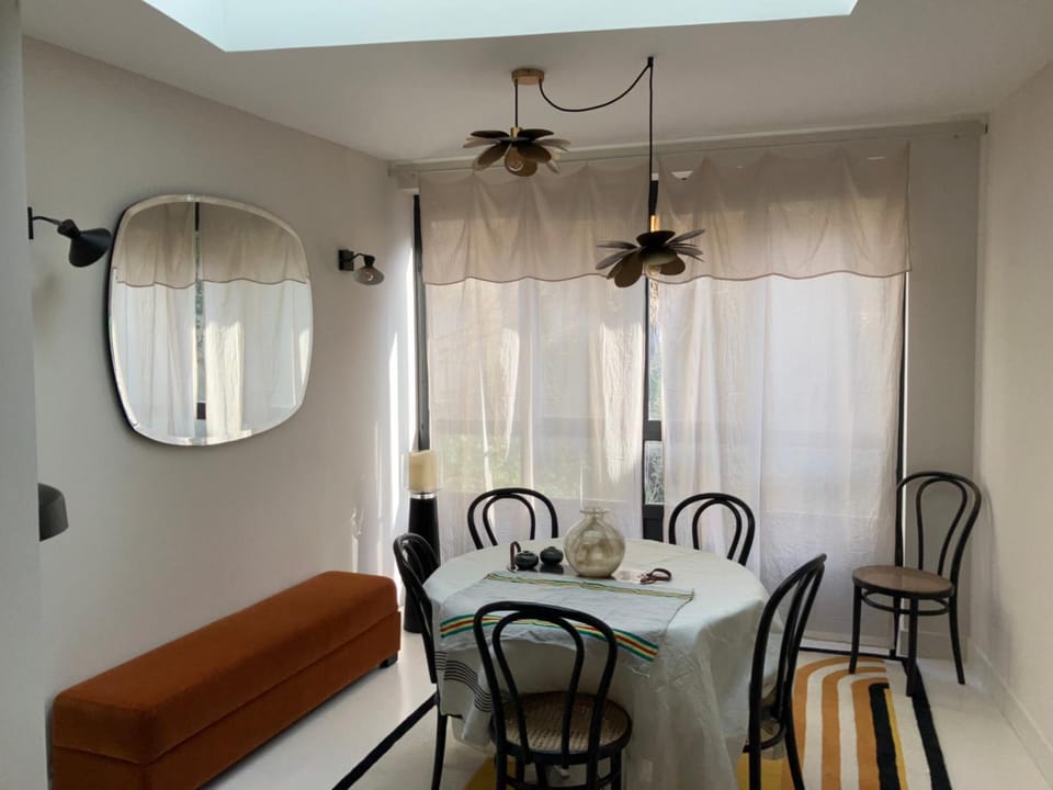 Dining area, Garden view