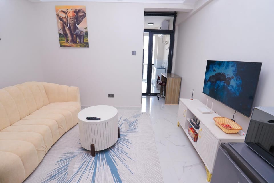Modern Luxury 1BR in Kilimani WIFI,Netflix,free packing Apartment in Nairobi