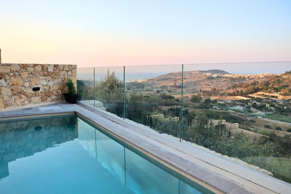 Luxury Apartment with Private Pool Apartment in Malta