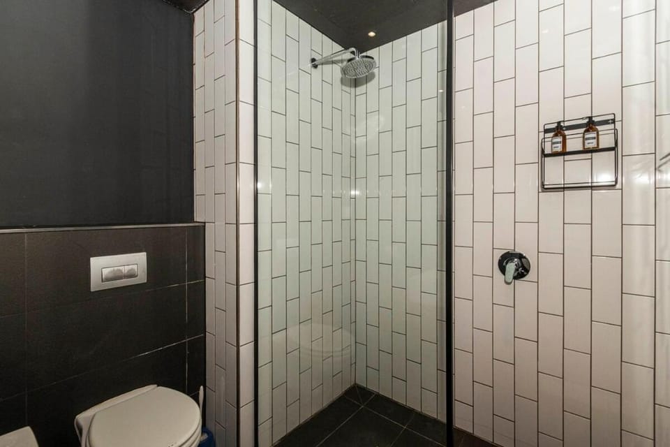 Luxury Stay in Woodstock Apartment in Cape Town