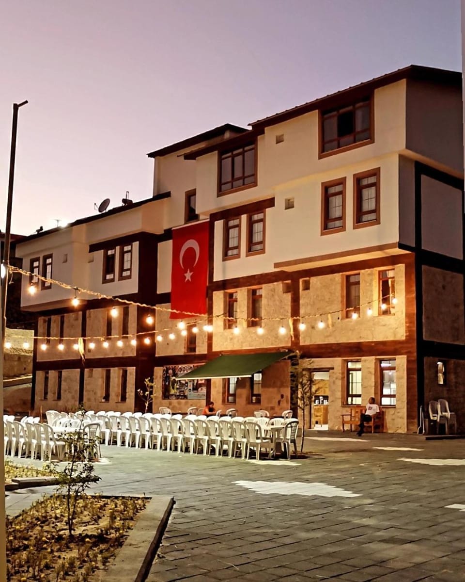 Property building, Garden, Meeting/conference room, Dinner