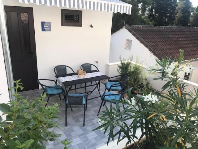 Patio, Balcony/Terrace