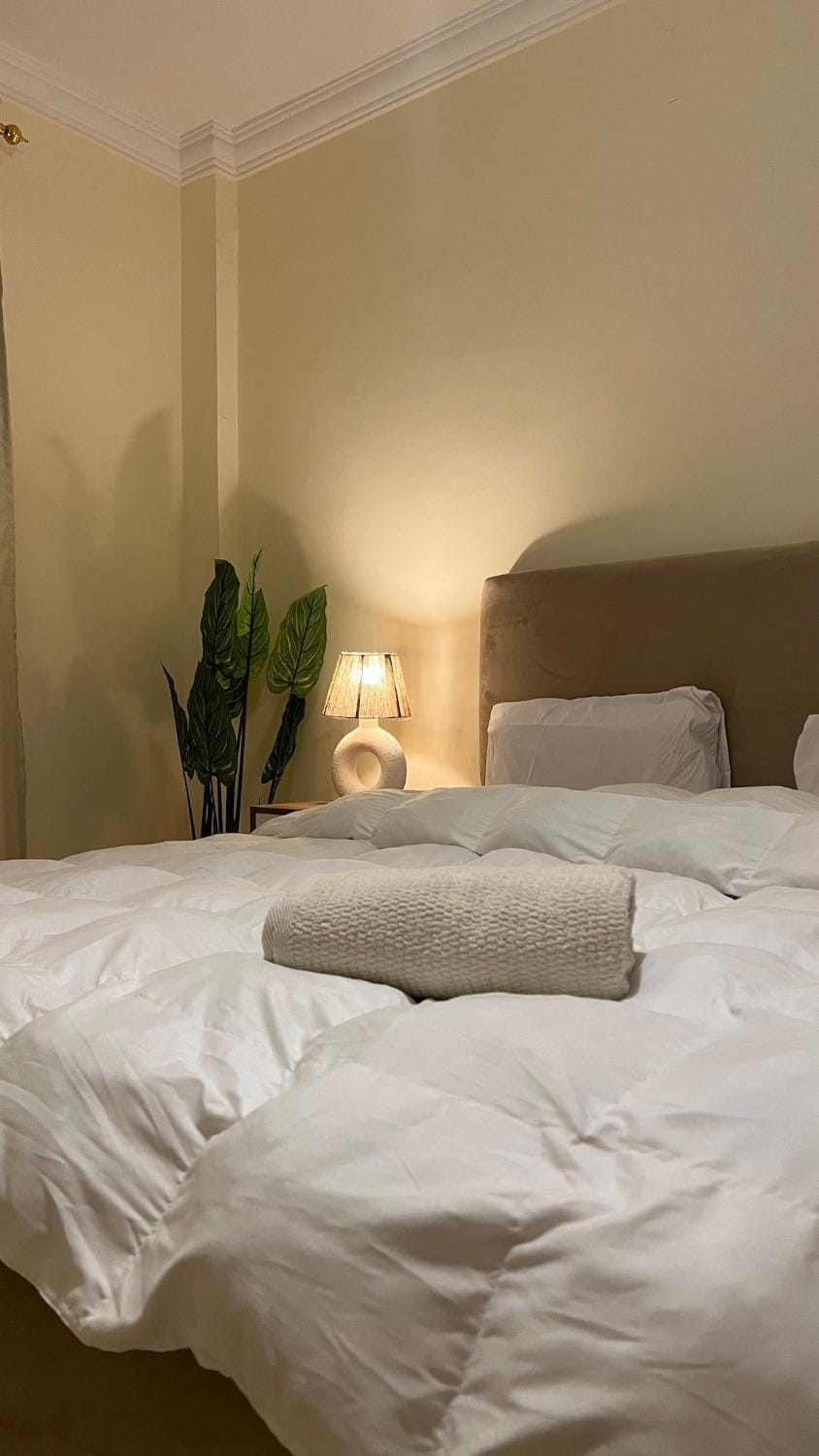 2 BR apartment near airport Apartment in New Cairo City