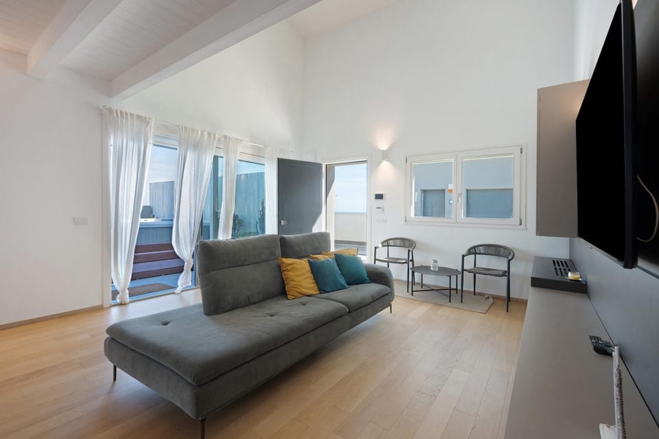 Luxury terrazza Apartment in Bari