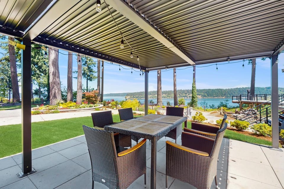 Holly Lane Luxe House in Tacoma