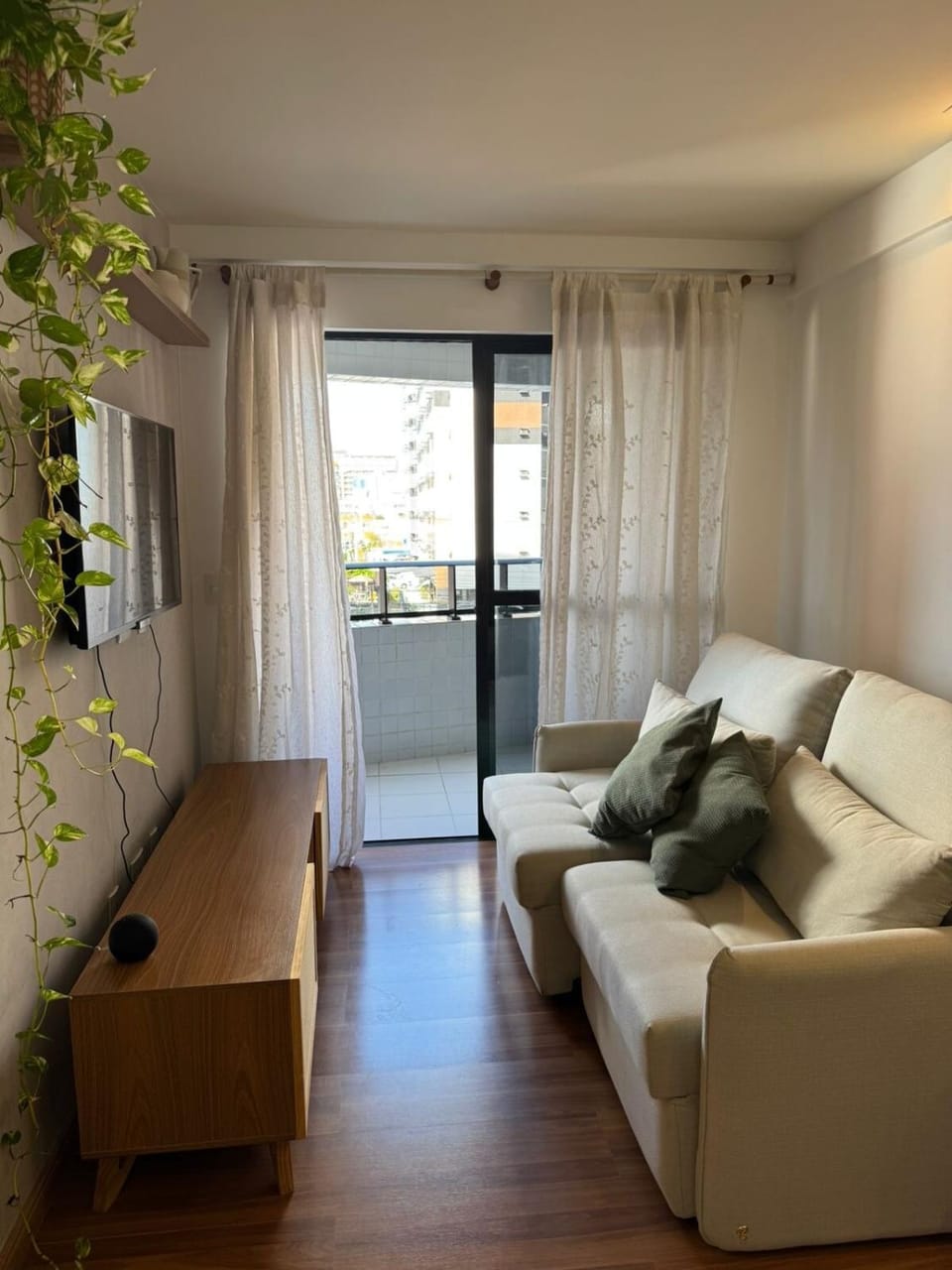 Communal lounge/ TV room, TV and multimedia, Living room, Seating area