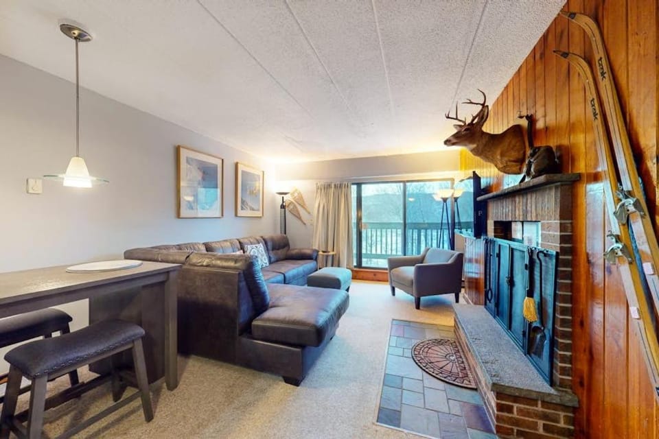 Mountain Green - 2E3 Apartment in Mendon