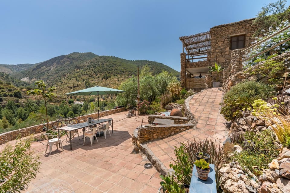Property building, Balcony/Terrace, Living room