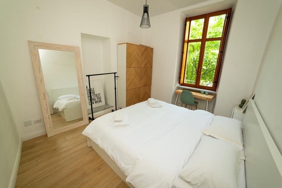 Bed, Photo of the whole room, Bedroom, wardrobe
