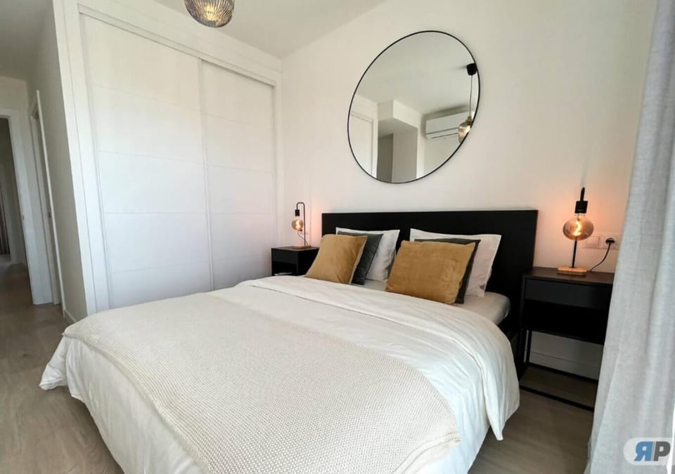 Bed, Bedroom, wardrobe