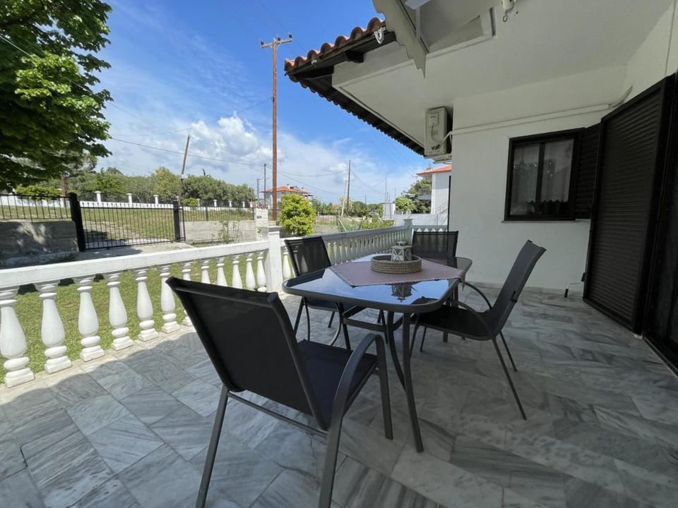 Patio, Communal lounge/ TV room, Balcony/Terrace, Dining area