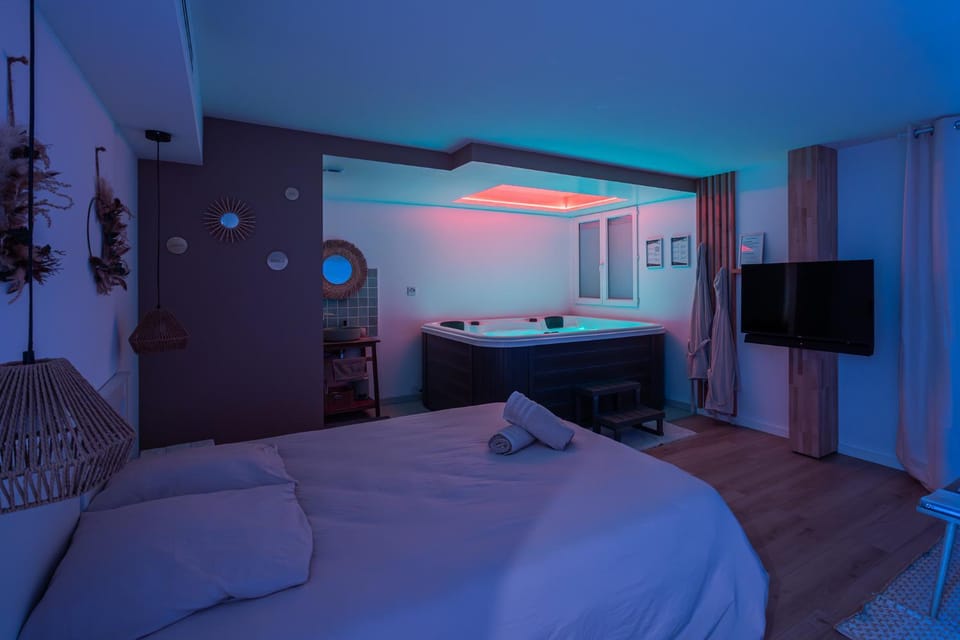 La Parenthèse Gemmoise avec jacuzzi privatif Apartment in Pays de la Loire