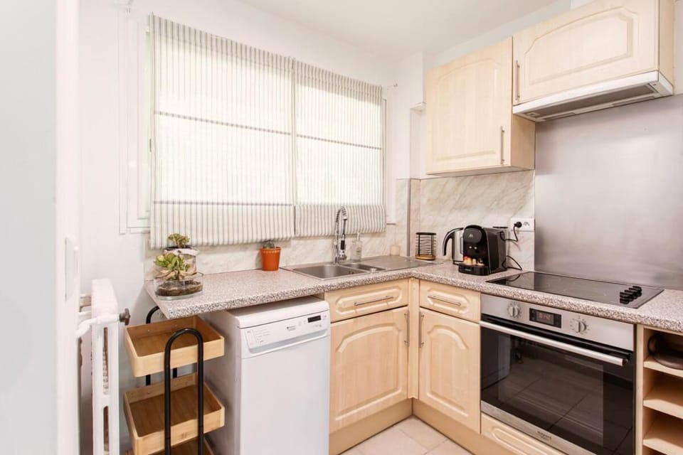 S1 Staywizus - 2P Bornala Sea View Balcony & AC Apartment in Nice