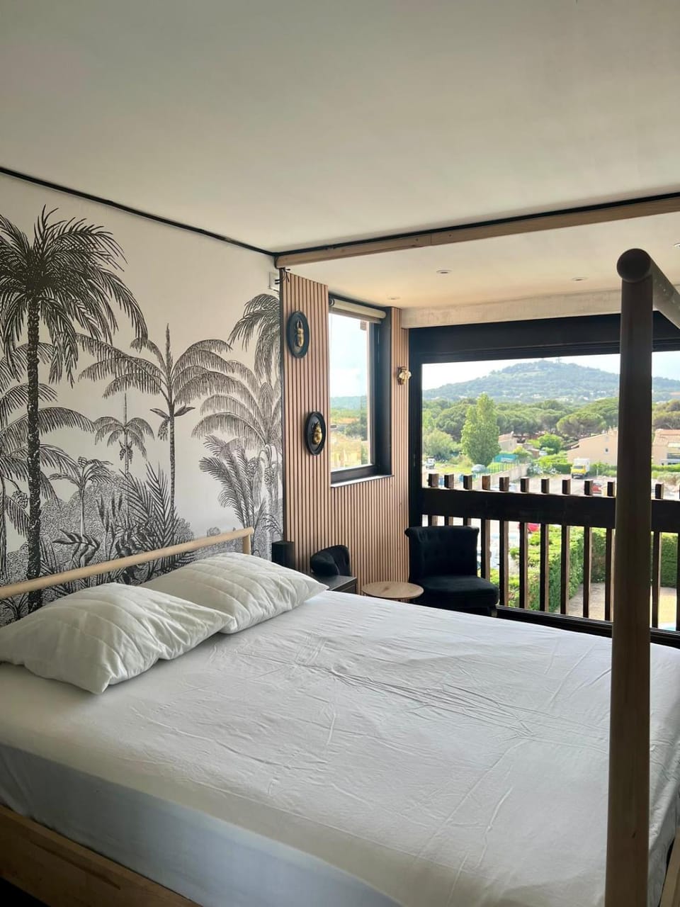 Bed, Natural landscape