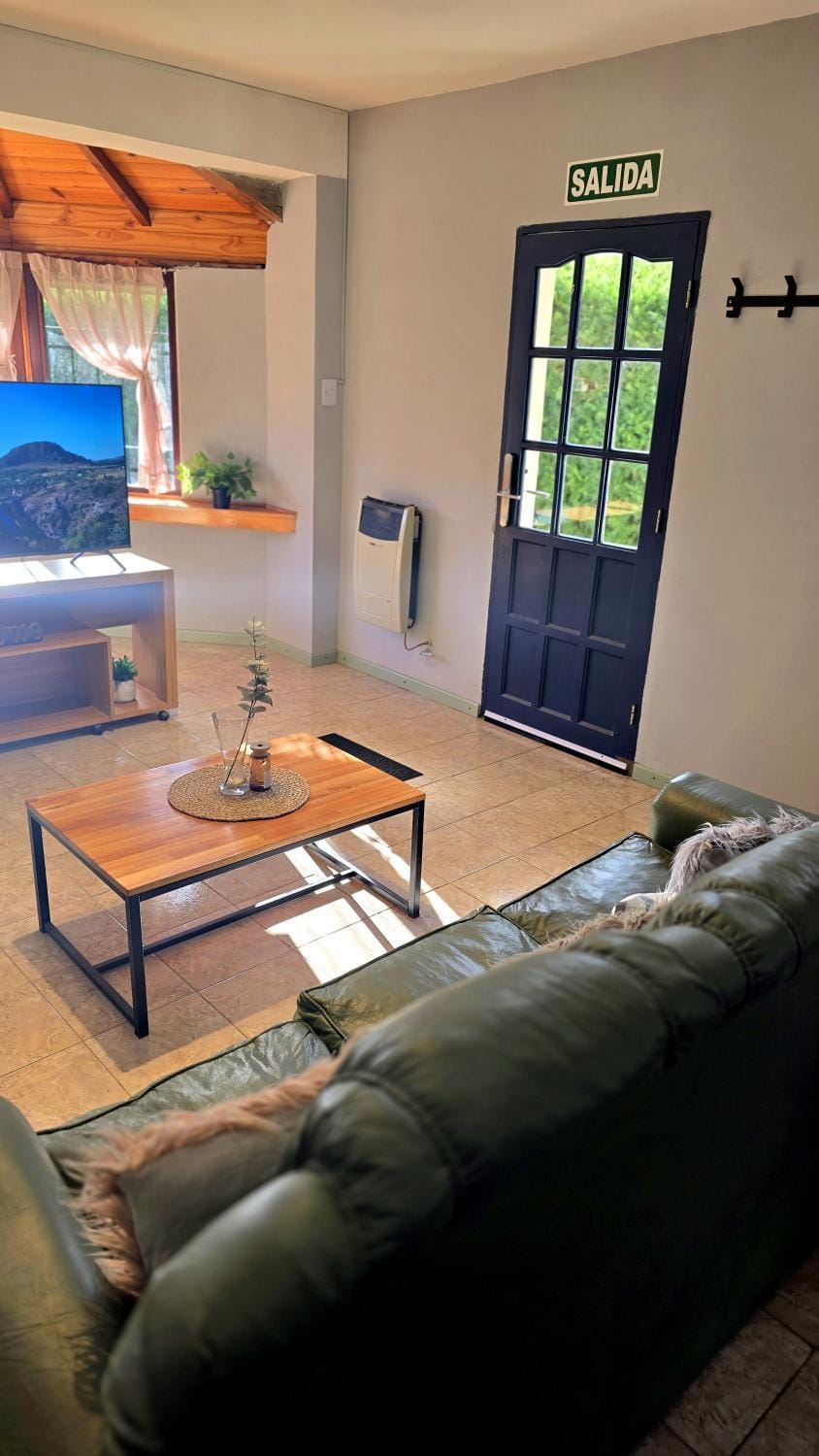 Communal lounge/ TV room, TV and multimedia, Living room