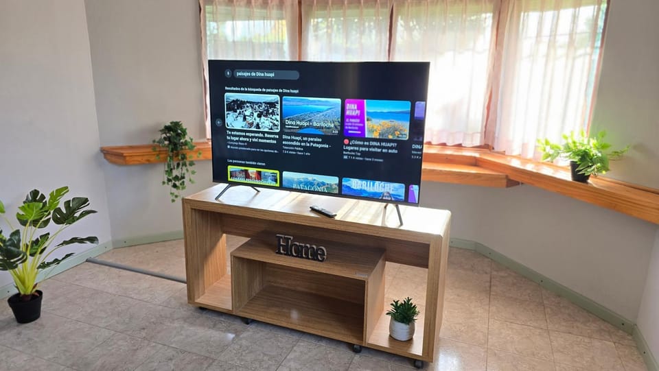 Communal lounge/ TV room, TV and multimedia, Living room