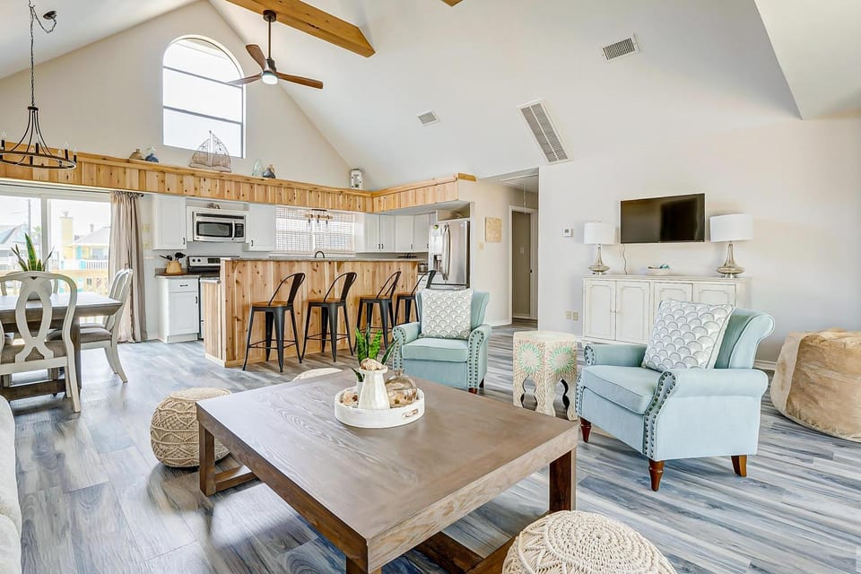Crystal Oasis House in Bolivar Peninsula