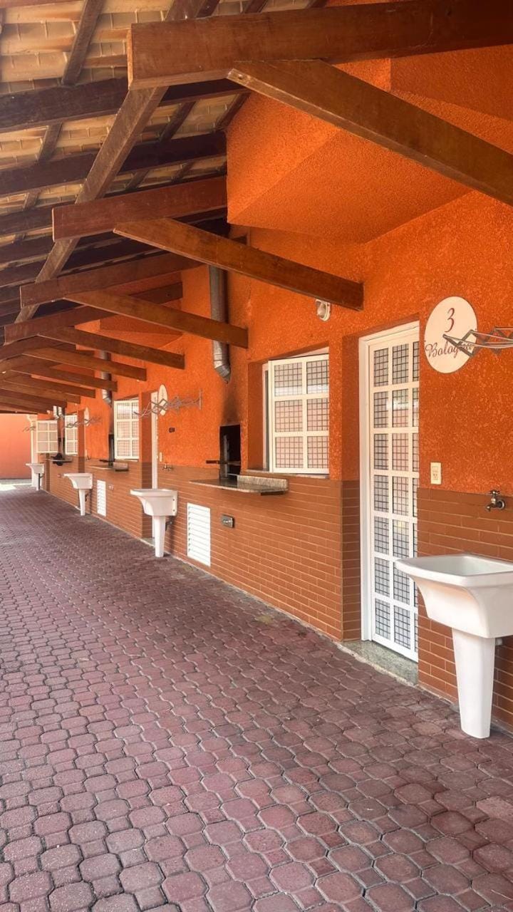 Villaggio Boccia House in Bertioga