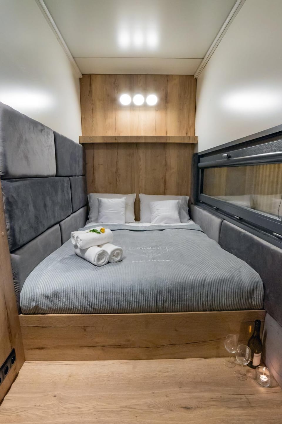 Bed, View (from property/room), Photo of the whole room, Bedroom, On site, towels