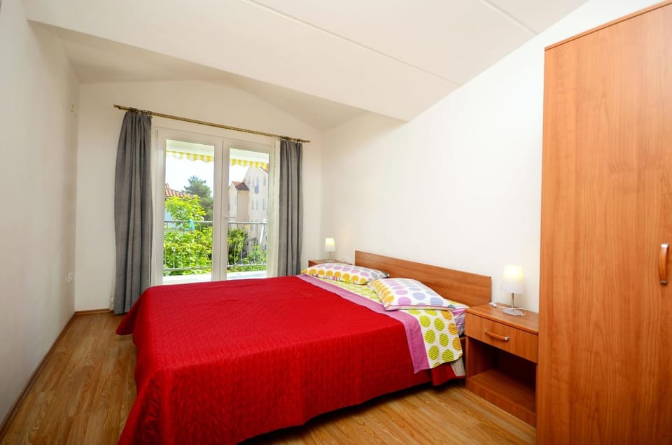 Bedroom, Bedroom