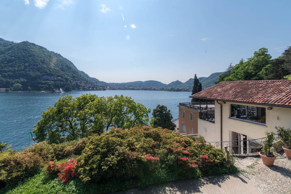 Villa Belvedere by Comorooms Villa in Como