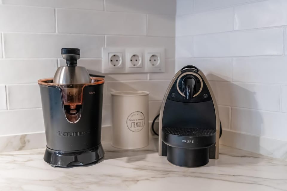 Coffee/tea facilities, Kitchen or kitchenette