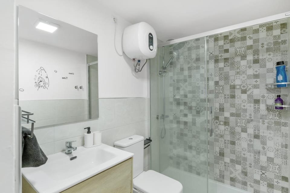 Bathroom, Living room