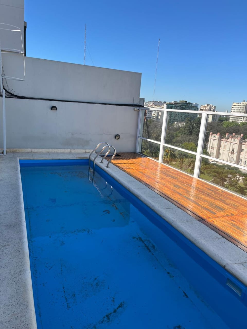 Swimming pool, Swimming pool