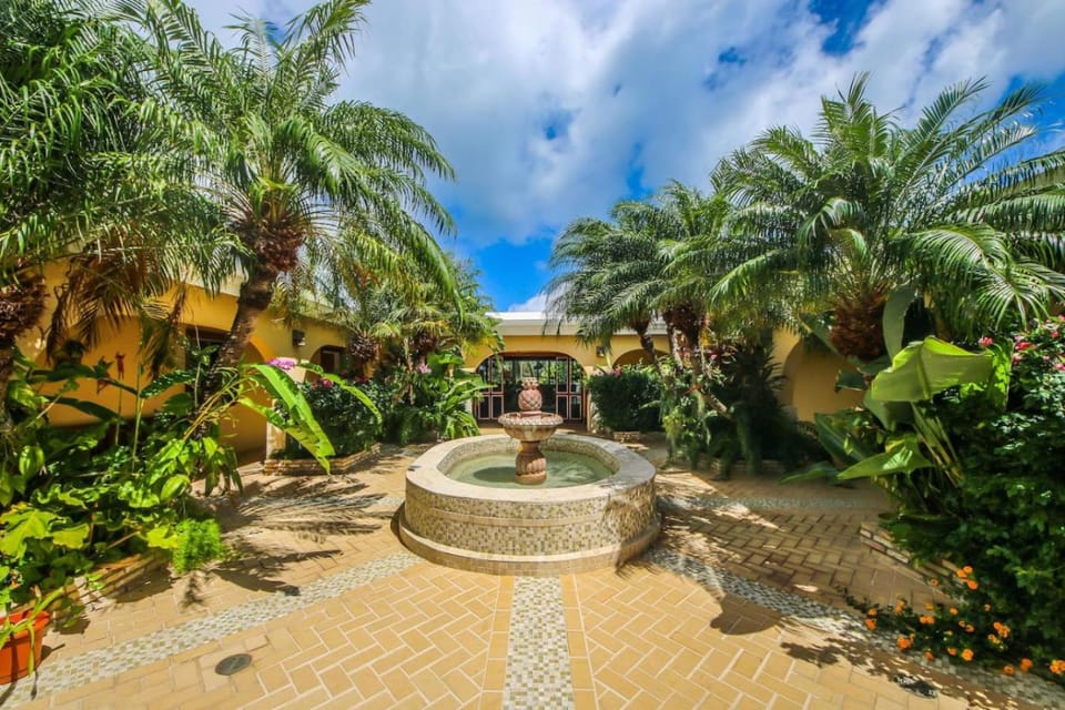 Shoys Beach House - 5 bedroom villa on the Beach! House in St. Croix