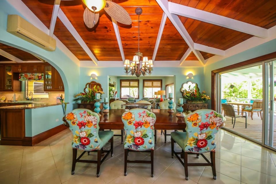 Shoys Beach House - 5 bedroom villa on the Beach! House in St. Croix