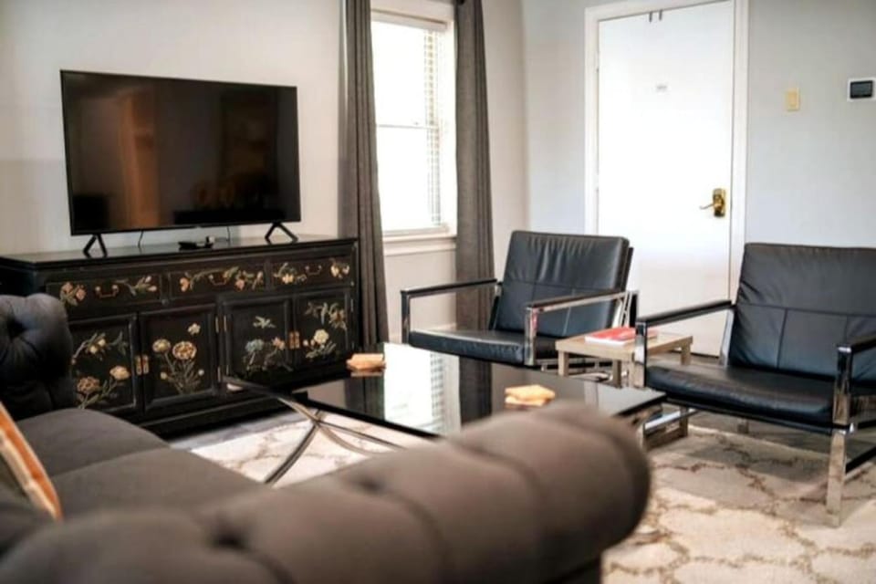 Upstairs Villa at Pine Street Villa in Eureka Springs