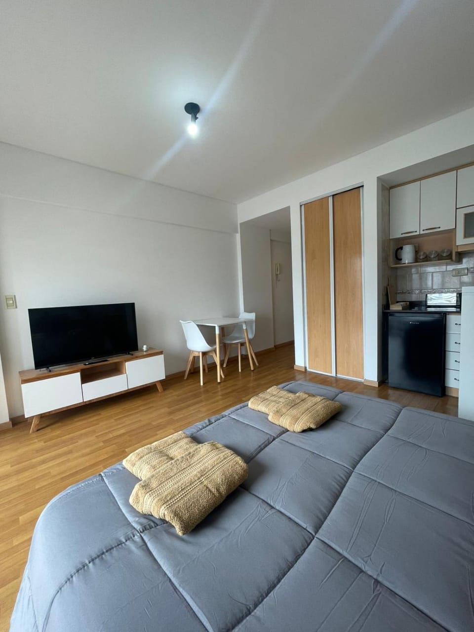 TV and multimedia, Photo of the whole room