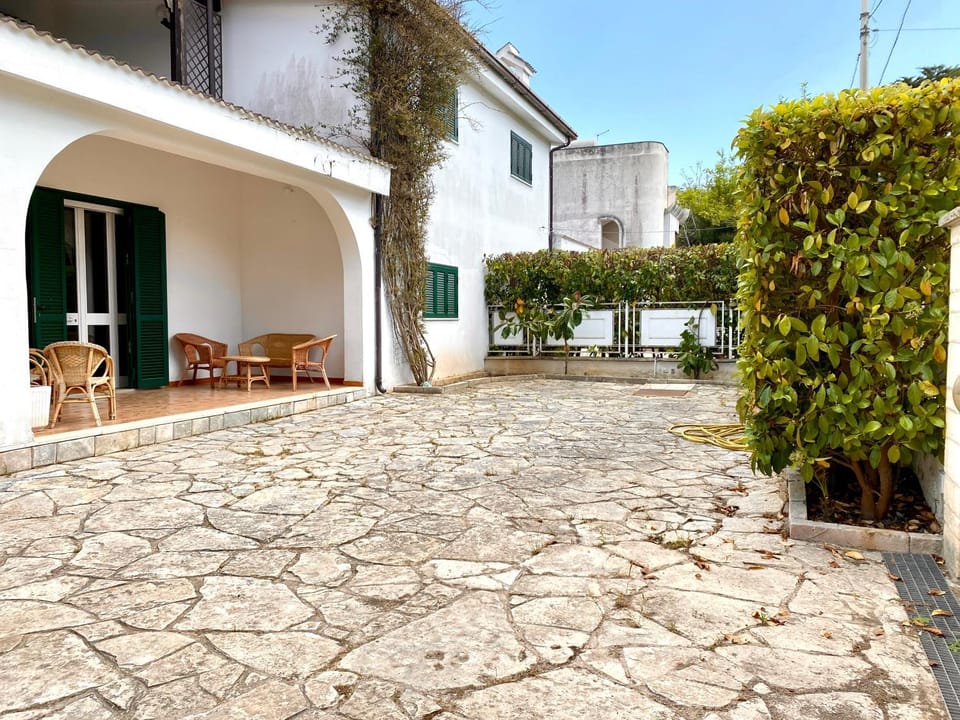 Property building, Patio, Day