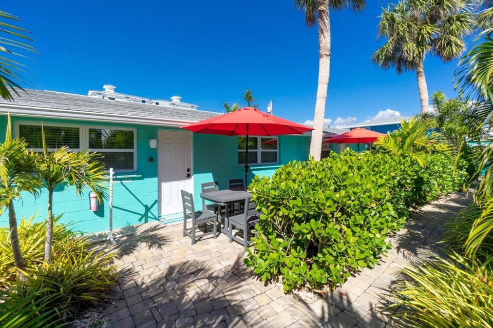Flamingo's Nest House in Manasota Key