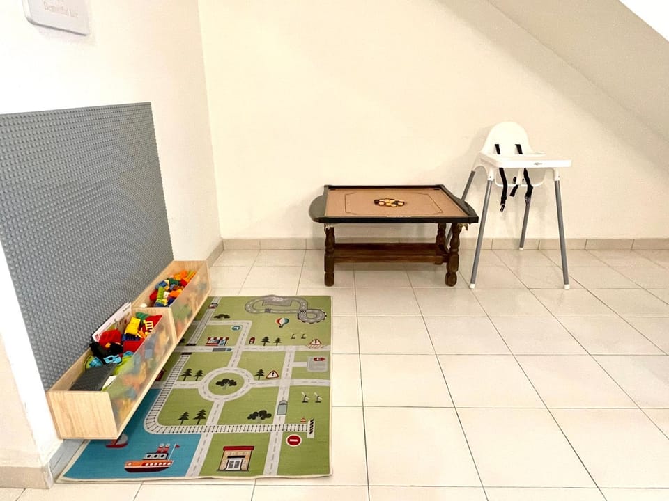 6-12pax Cozy Premium House - The Heart Of Sunway House in Subang Jaya