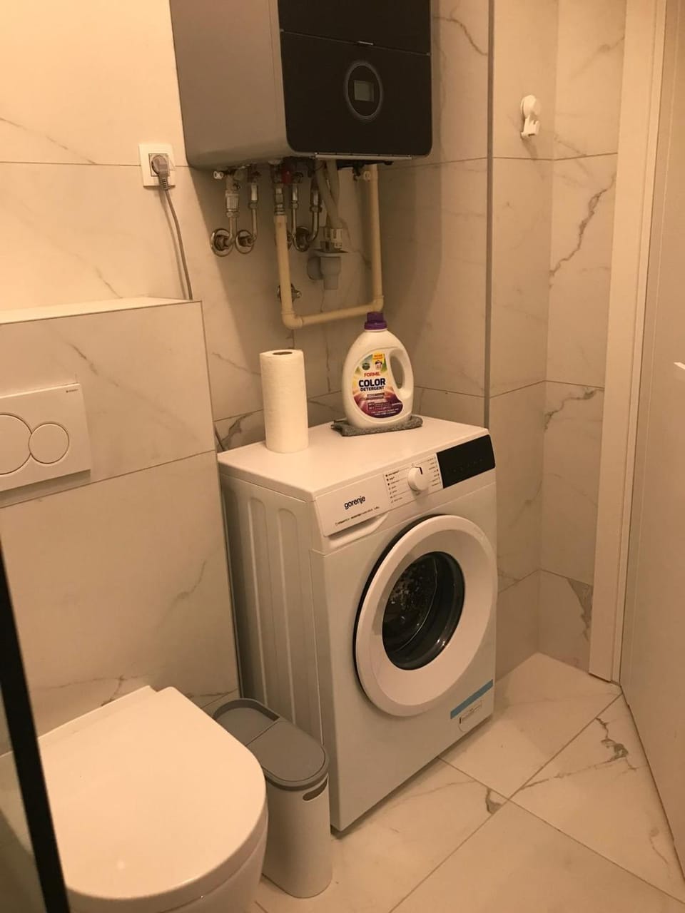 Toilet, Bathroom, washing machine