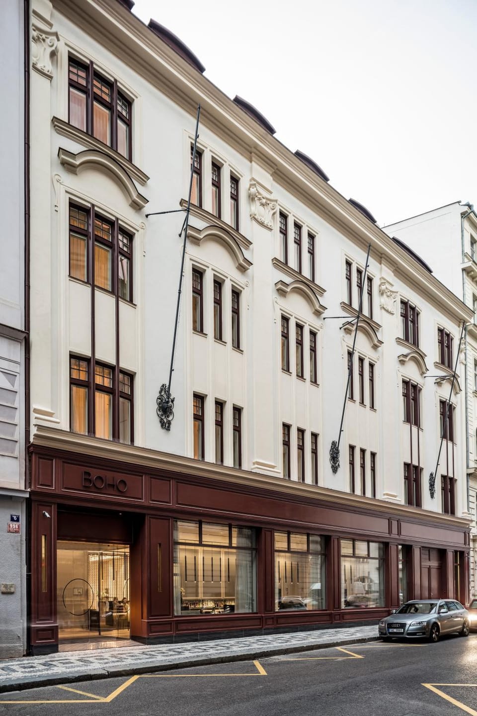 Facade/entrance
