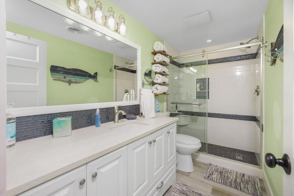 The Pineapple Express House in Manasota Key