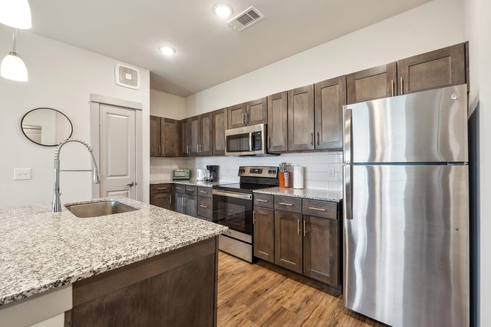 Chisholm Trace 1234 I Spacious 1 Bed 1 Bath Apartment in Cleburne