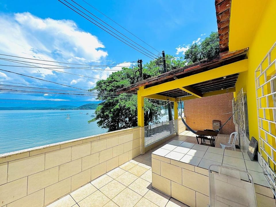 Casa vista pro mar House in Angra dos Reis
