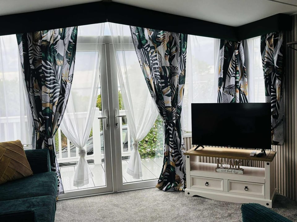 Haven Holiday Park, Kent Coast Apartment in Allhallows