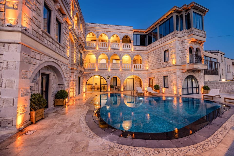 Property building, Swimming pool